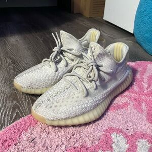 Yeezy 350 light